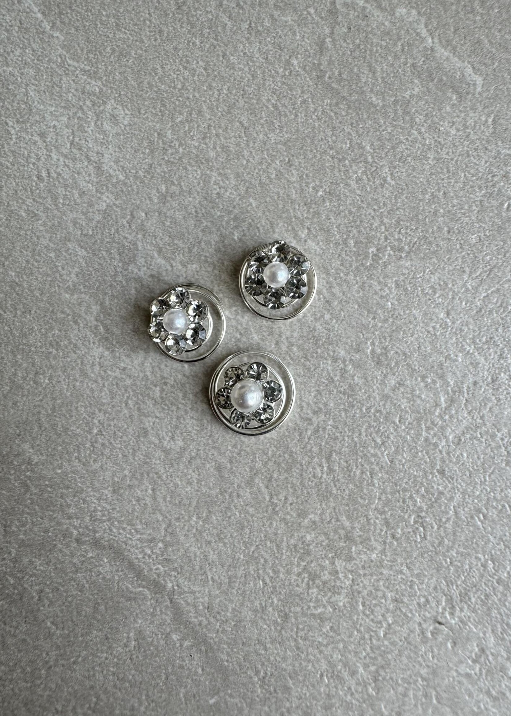 PaCaZa PaCaZa - Bloem met Pareltje en Kristallen Curlies - 6 stuks - Elegante Bruidsaccessoire