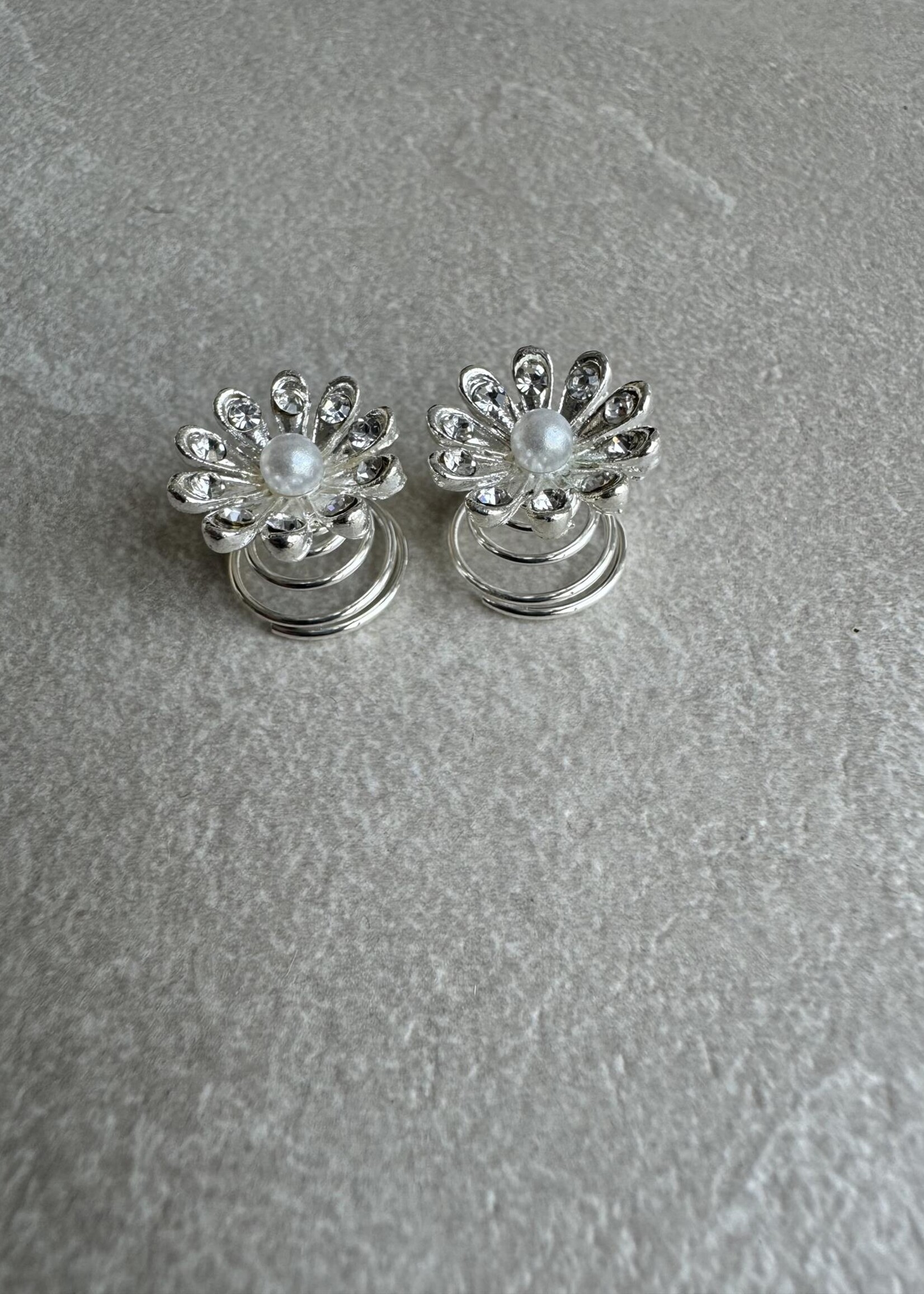 PaCaZa PaCaZa - Fonkelende Curlies met Pareltje - 6 stuks - Elegante Bruidsaccessoire