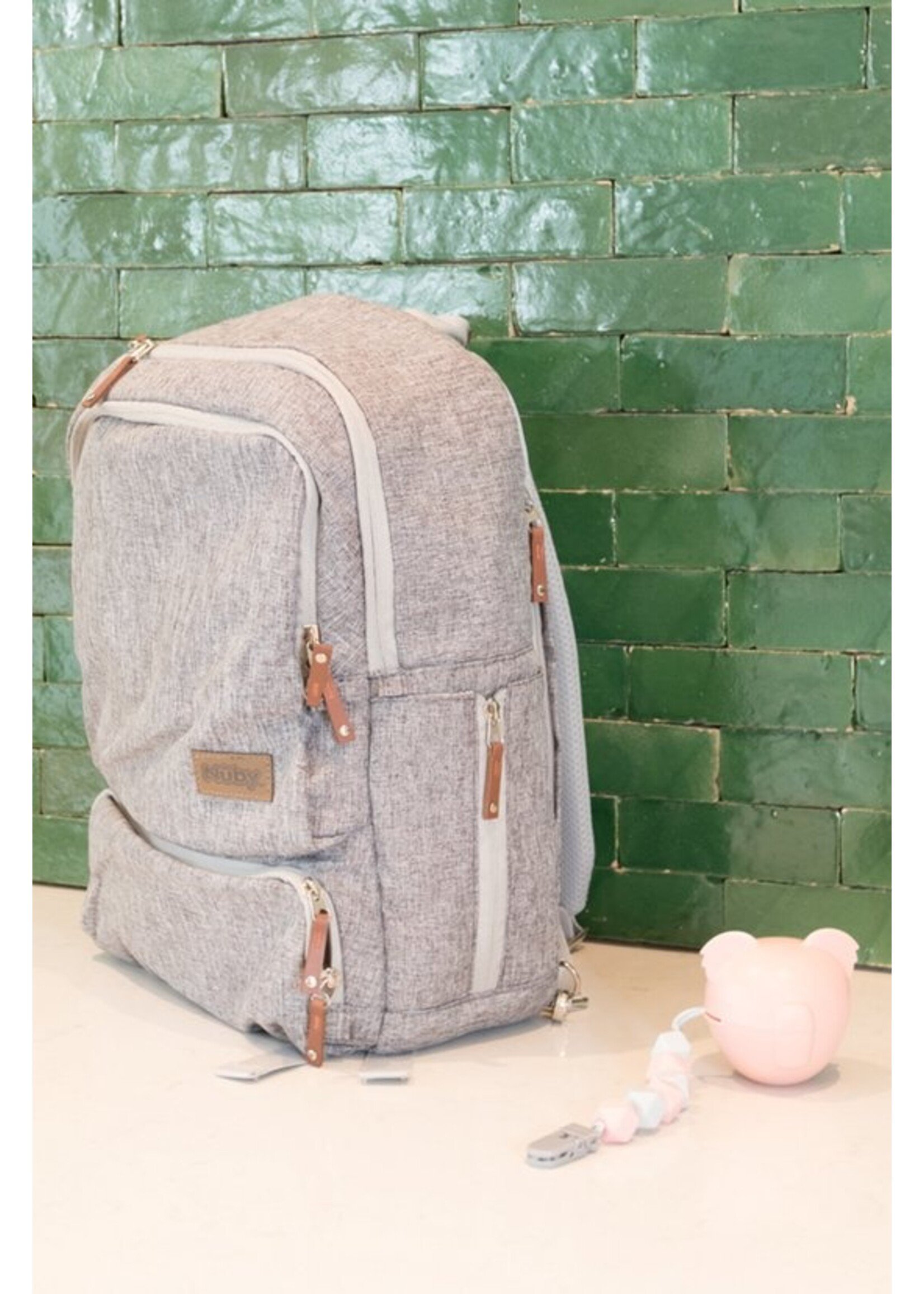 Luiertas. Rugzak met verschillende compartimenten