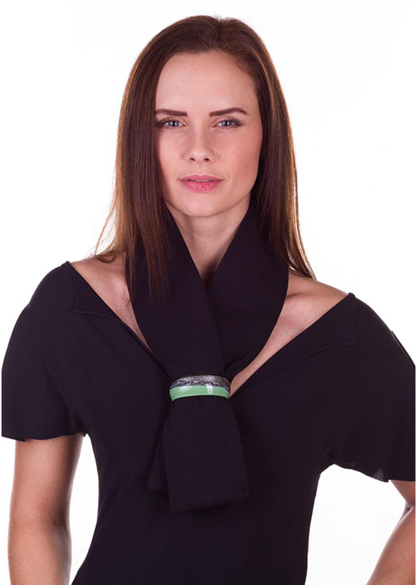 Embracelet Decorative scarf in black/green