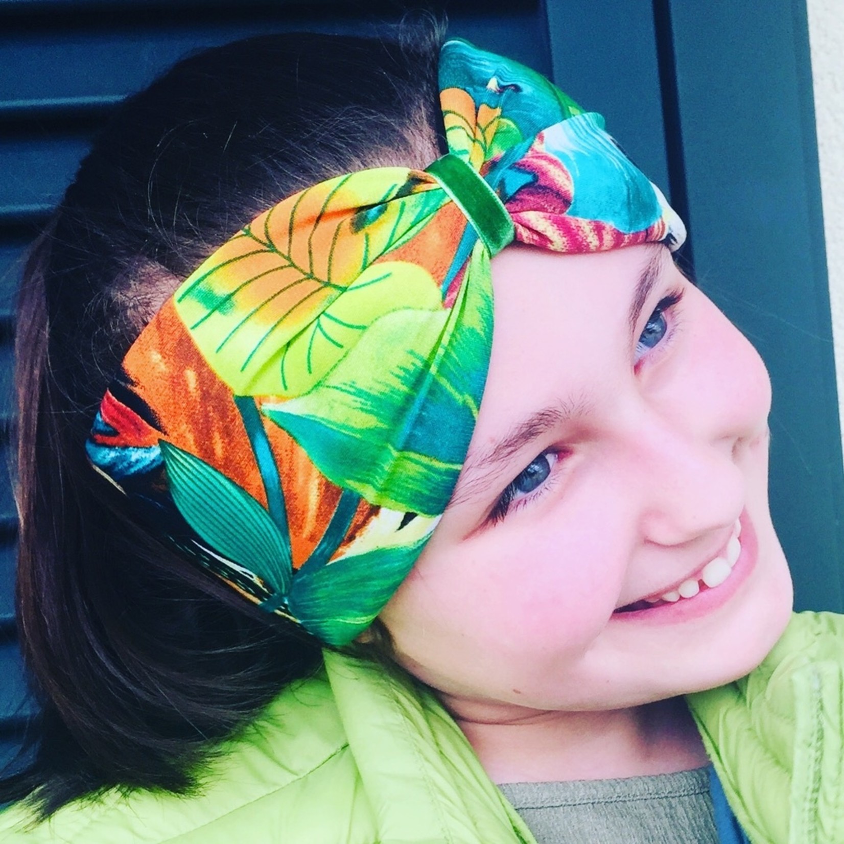 "Exotic" headband in loop-look with green velvet ribbon