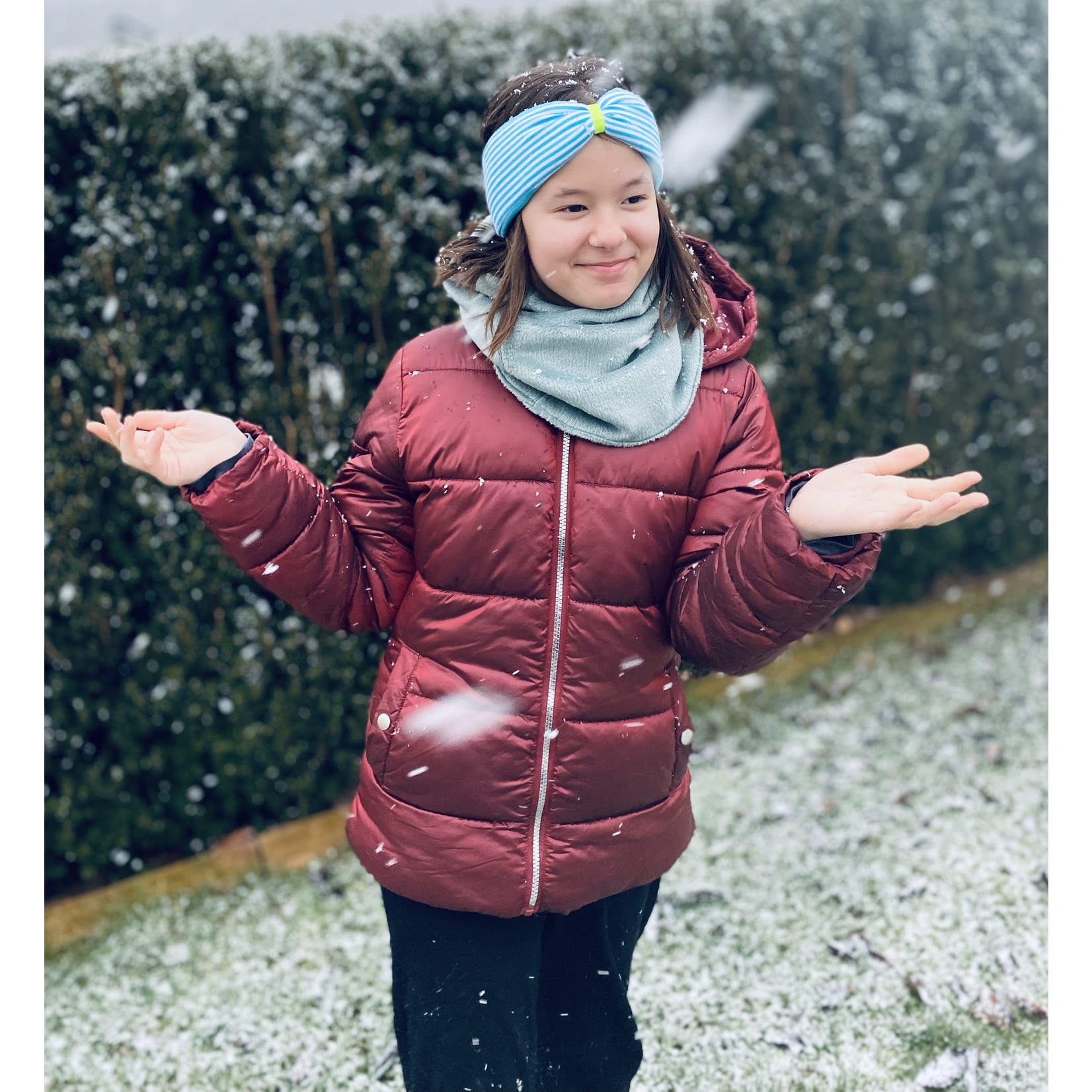 Kopfband "classic stripes" in Schleifen Optik mit neongelbem Samtband