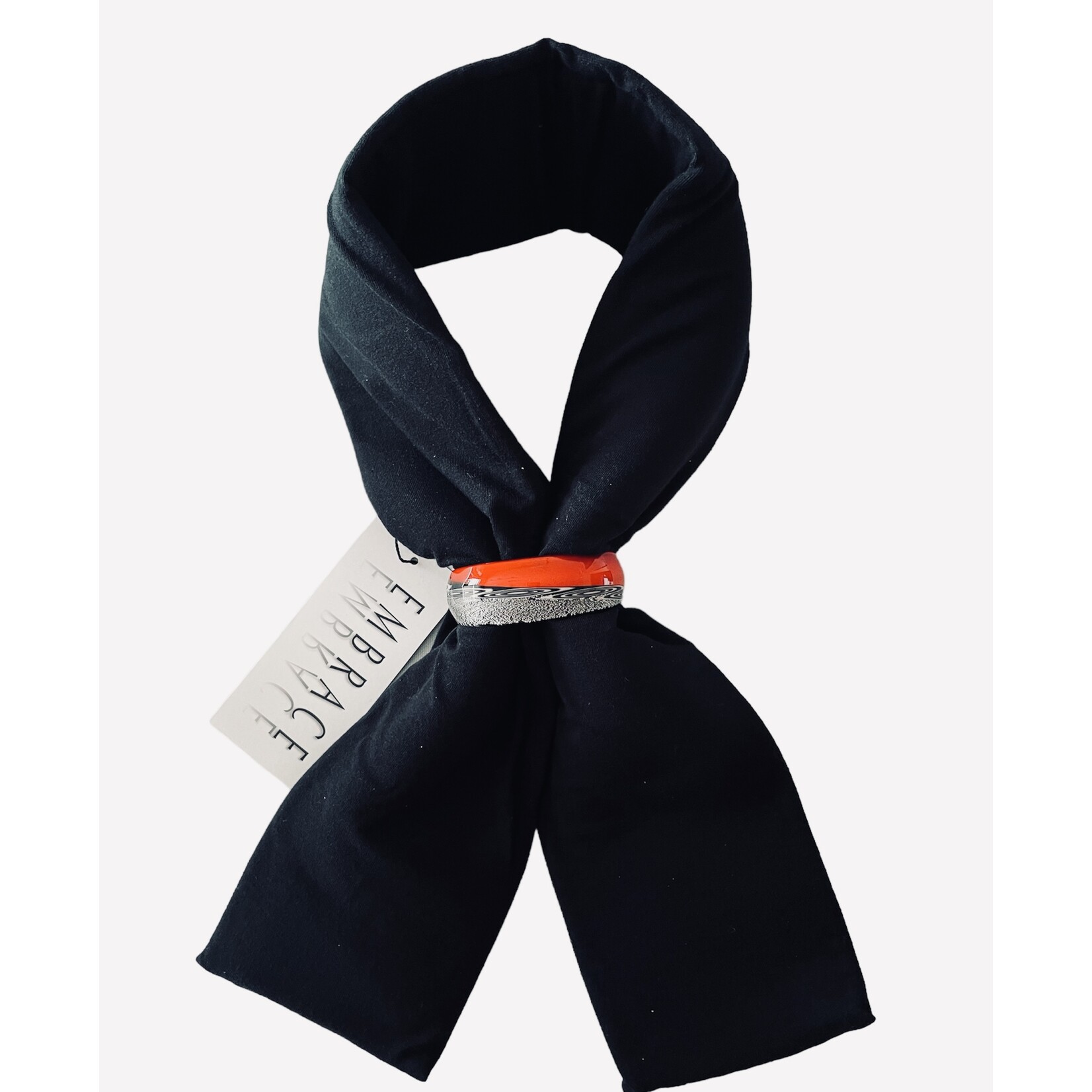 Sciarpa gioiello nera con grande anello in vetro di Murano rosso