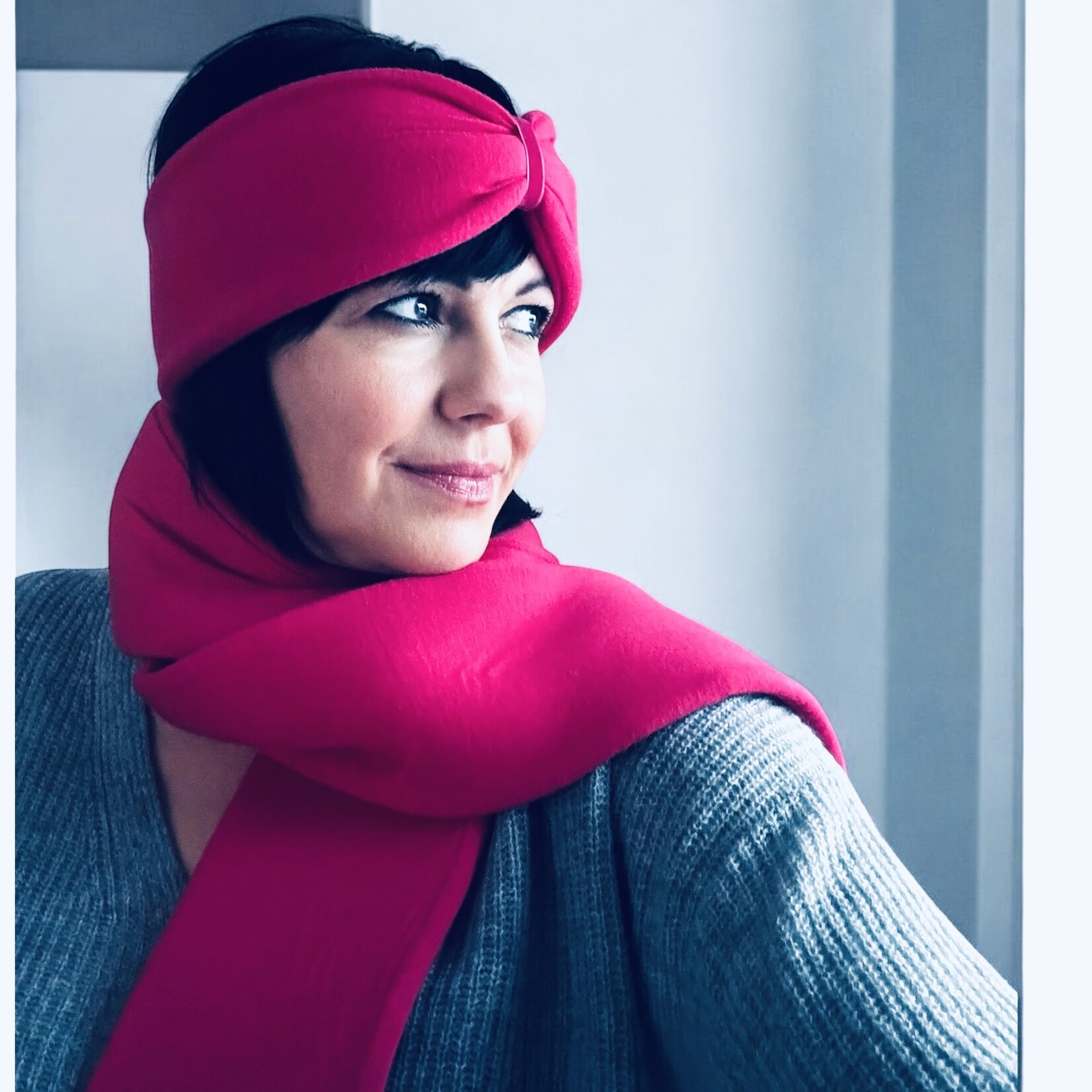 "Magenta" headband in loop-look with pink velvet ribbon