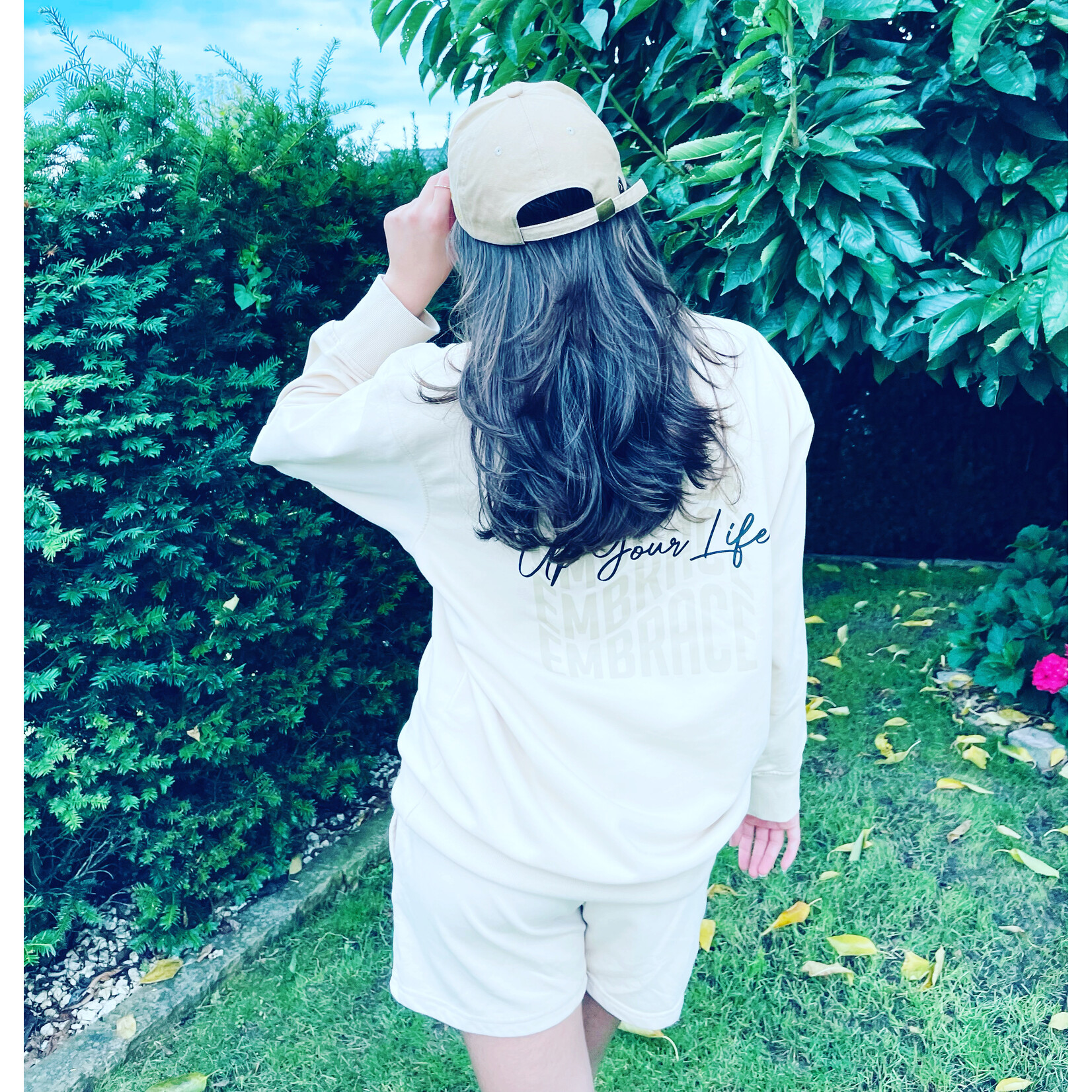 Set Sweatshirt & Shorts "embrace up your Life"