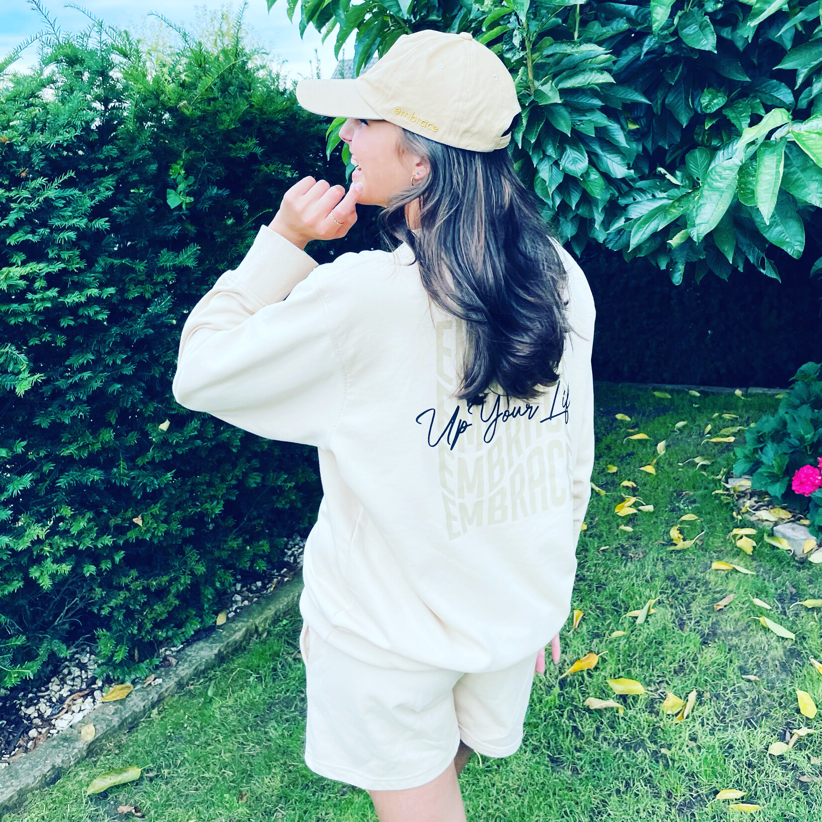 Set Sweatshirt & Shorts "embrace up your Life"