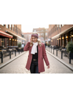 Shop the "Raute Red Dot" Look