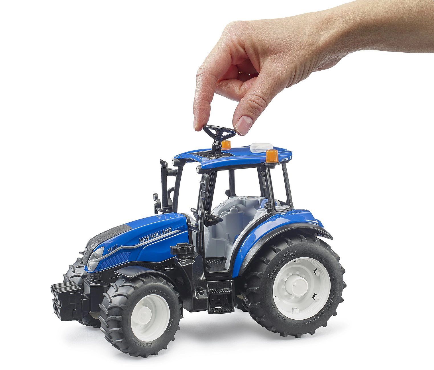 Bruder Tractor New Holland T5.120 - schaal 1:16