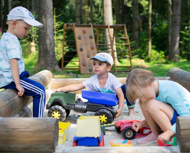 De Mooiste Maand van het Jaar Begint op het Erf!