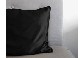 Beauty Skin Care Kussensloop Zwart Glanssatijn