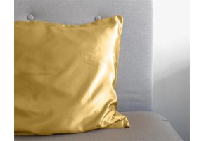 Beauty Skin Care Kussensloop Goud Glanssatijn