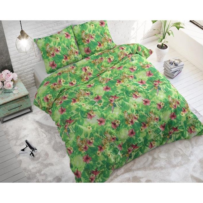 Dreamy Leopard Green