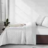 Velvet Classico White