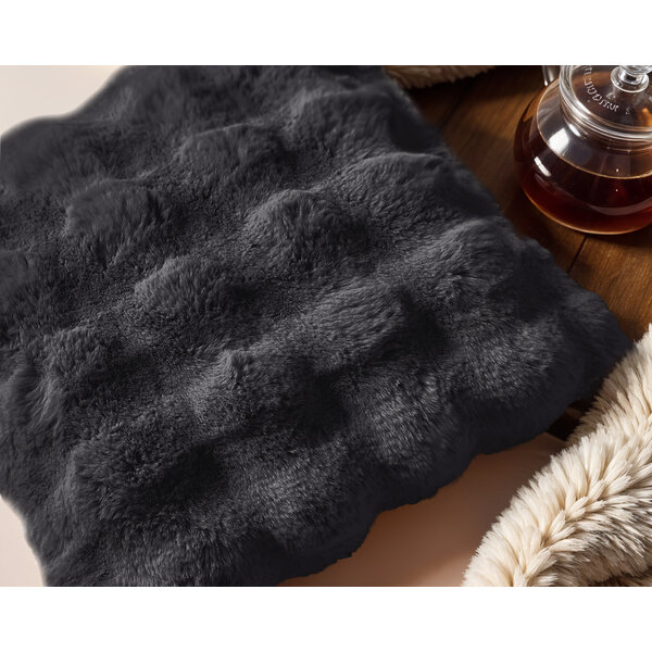 Primaviera Deluxe Pom Rabbit Fur - sierkussen Antraciet (50 x 50)