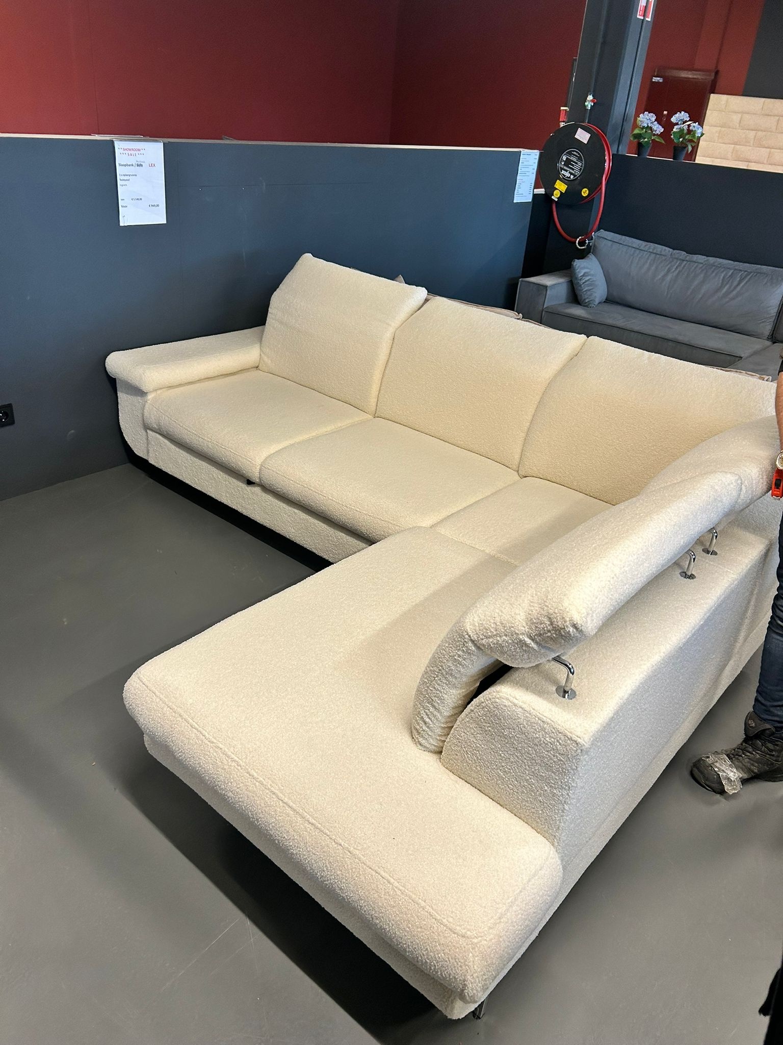 Showroommodel Slaapbank Lex met opbergruimte en verstelbare hoofdsteunen  | Hoekbank Teddy Beige - Rechts (Niet in originele verpakking)