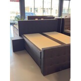 Showroommodel Vaste Boxspring Angel Knopen + Stikvakken| 180 x 200 Antraciet | Incl. Voetbord + Pocketvering - Niet in originele verpakking - Kans op schade