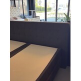 Showroommodel Vaste Boxspring Angel Knopen + Stikvakken| 180 x 200 Antraciet | Incl. Voetbord + Pocketvering - Niet in originele verpakking - Kans op schade