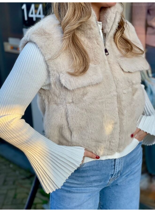 Fluffy gilet - off white