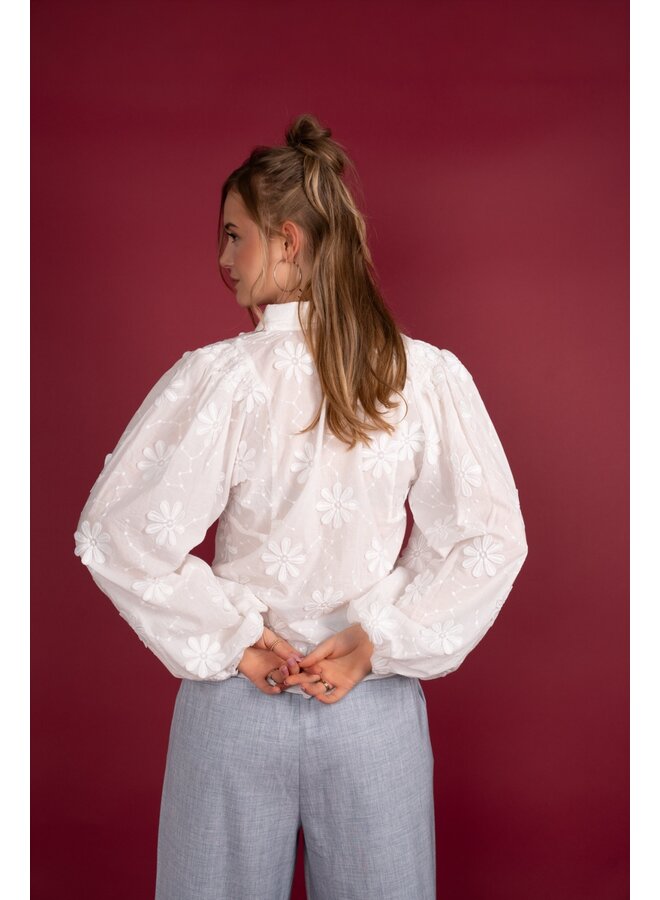 ICNK Amsterdam Job C flower blouse - white