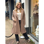Taupe getextureerde mantel met ceintuur