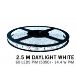 Koel witte LED strip 60 leds p.m. - 2,5M - type 5050 - 12V - 14,4W/p.m