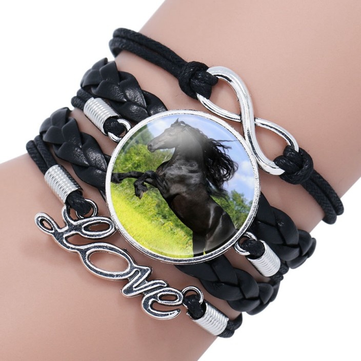 Schwarzes Armband Pferd