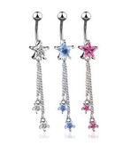 Bauchnabelpiercing mit Sterne Anhänger