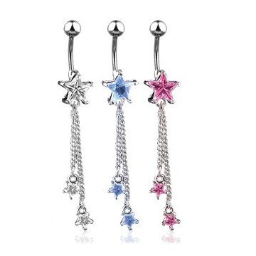 Bauchnabelpiercing mit Sterne Anhänger