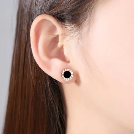 Edelstahl Ohrstecker mit römischen Zahlen – Unisex