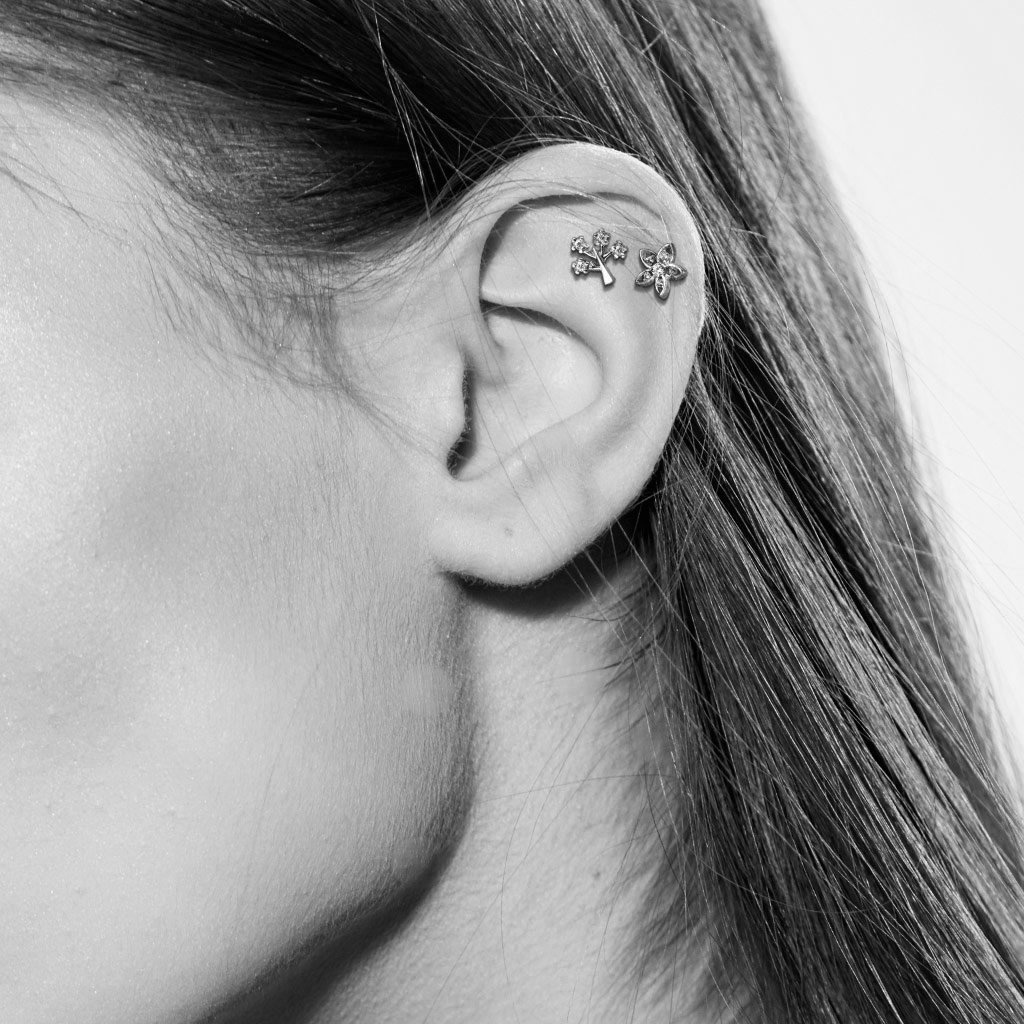 Labret Stecker Blume mit Kristall-Zirkonia – Innengewinde