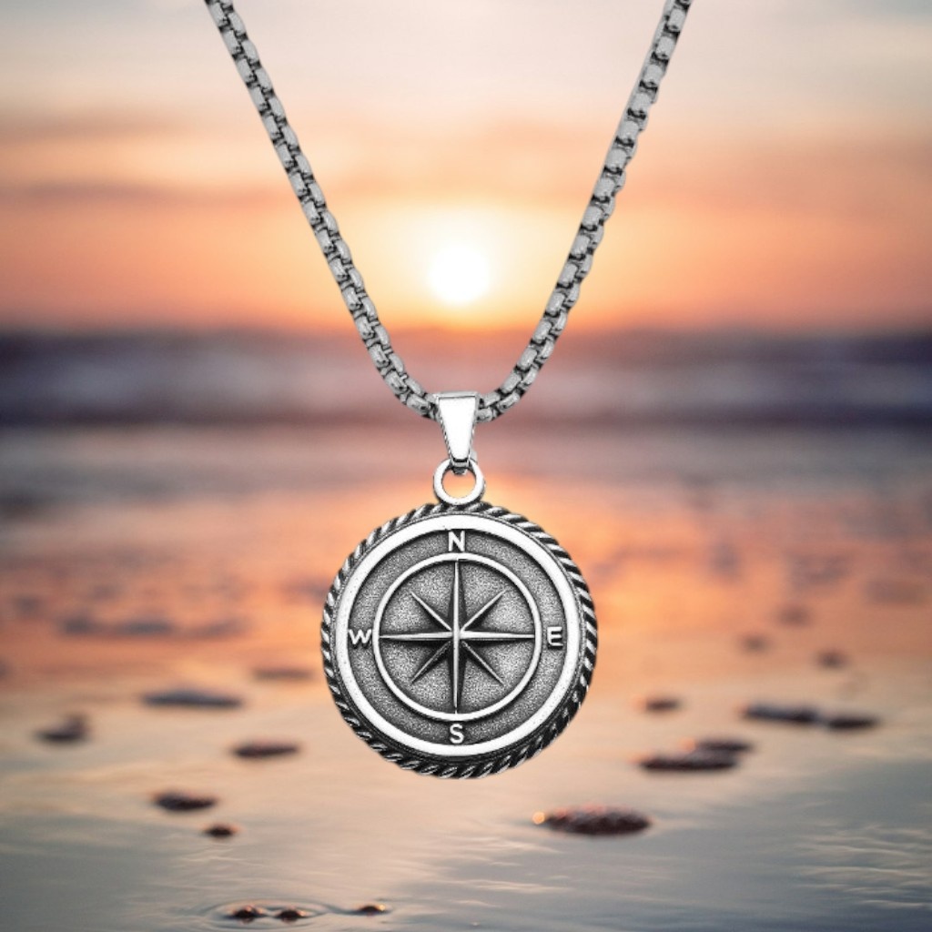 Kompass Anhänger aus Edelstahl