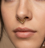 Goldfarbiges Septum Piercing Dreieck