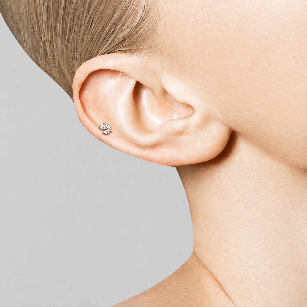 Ohrpiercing für Flat, Helix & Tragus mit Kristall-Blume - Push In
