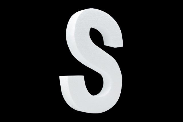 Blanco letter S