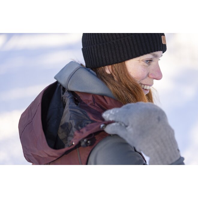 New Stoten Muts - Zwart (5217)