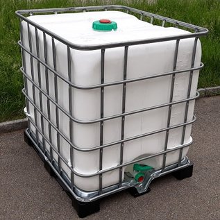 Regenwasserbehälter WEISS 1000 Liter exFood auf Metall-Kunststoff-Palette mit Sichtschutz #5MVP-exFood-REGEN-USER
