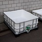 Regenwassertonne eckig 400 Liter exFood offen auf verzinkter Stahl-Kunststoff-Palette