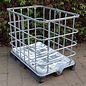 IBC Gitterbox weitmaschig auf Metall/PE-Palette schmal