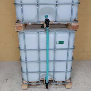 IBC Tankverbindung mit 2'' CAMLOCK Anschlüssen mit Schlauch übereinander