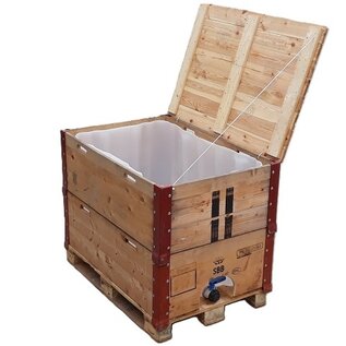 Offenes HOLZ-Regenfass mit Holzdeckel 600 Liter IBC für Trinkwasser (lebensmittelecht) auf Holzpalette