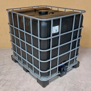 1000 Liter IBC Wassertank weiss bis schwarz auf Metall- oder Metall-PE-Palette