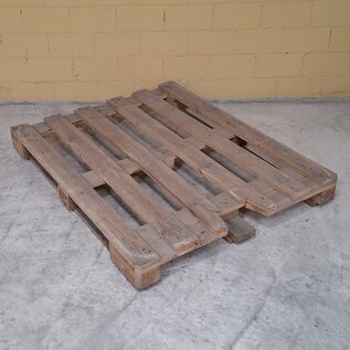 Holzpalette IBC gebraucht zur Erhöhung oder Ersatz eines 1000 Liter Regenwassertanks