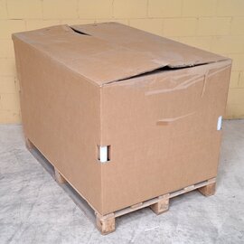 Karton auf Holzpalette gebraucht 80x120x80