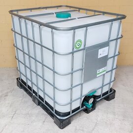 REKO IBC 1000l WEISS NATUR auf Kunststoff-Palette