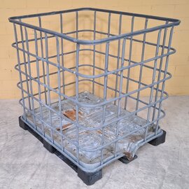 IBC Gitterbox weitmaschig auf PE-Palette mit Metallboden