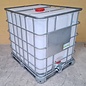 1000 Liter Trinkwasser Container auf einer Metallpalette