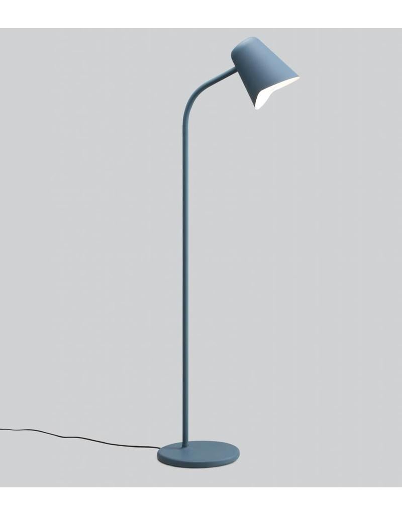 Doctor in de filosofie Groot vervolgens Northern Me staande lamp in meerdere kleuren - Design Online Meubels