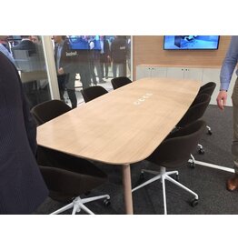 Fantoni Fantoni Woods vergadertafel