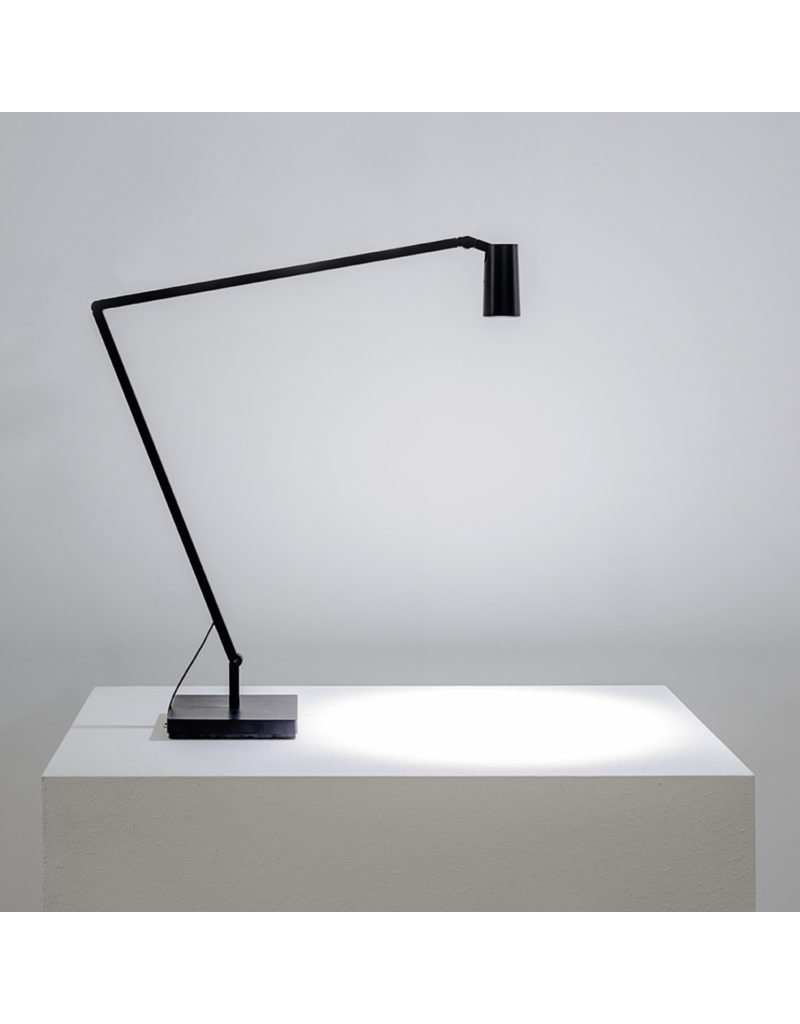 Nemo Nemo Untitled zwarte LED bureaulamp