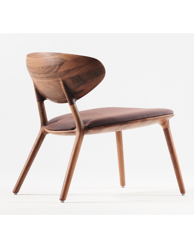 Artisan Artisan Wu Lounge chair houten stoel met bekleding
